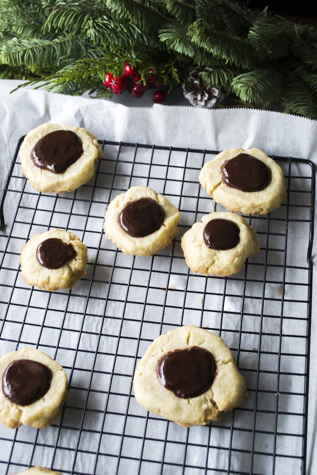 Spiced Chocolate Shortbread Cookies